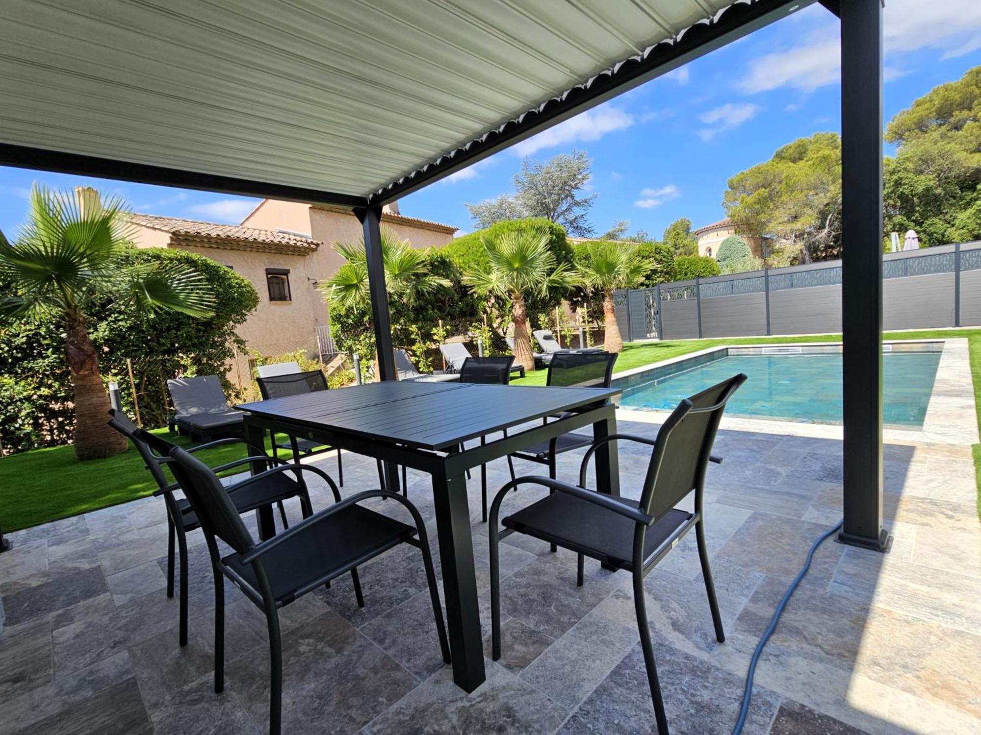 Etoile Du Berger Saint Aygulf 3 Villas Et 4 Appartements Jardin Individuel Et Piscine Chauffee En Saison - La Mer Et Les Plages 450 M Exterior foto