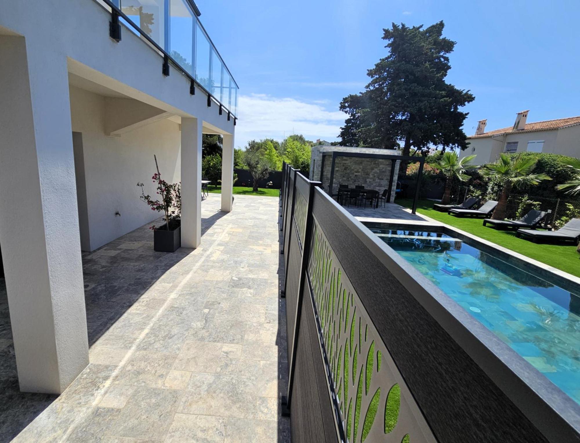 Etoile Du Berger Saint Aygulf 3 Villas Et 4 Appartements Jardin Individuel Et Piscine Chauffee En Saison - La Mer Et Les Plages 450 M Exterior foto
