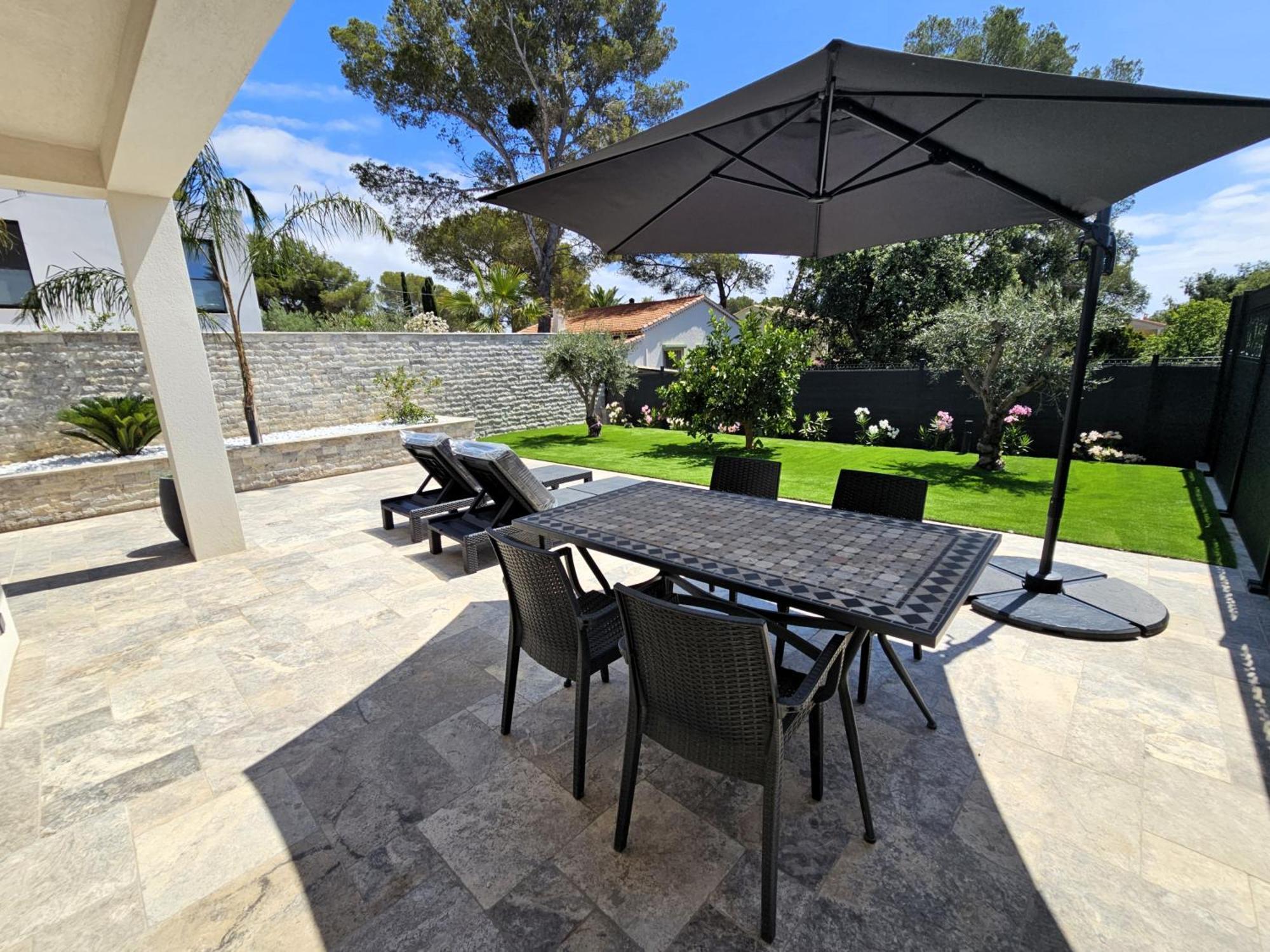Etoile Du Berger Saint Aygulf 3 Villas Et 4 Appartements Jardin Individuel Et Piscine Chauffee En Saison - La Mer Et Les Plages 450 M Exterior foto